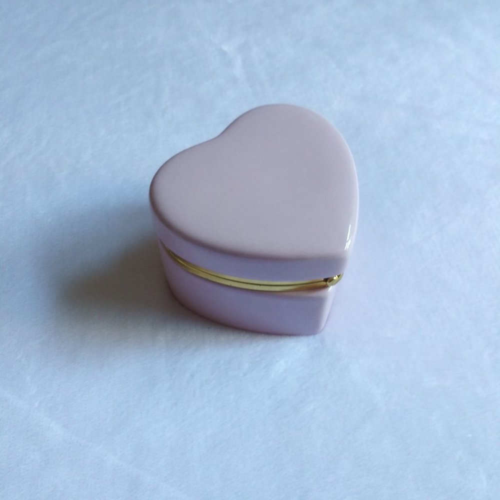 Ceramic Heart Shaped Jewelry Trinket 3"